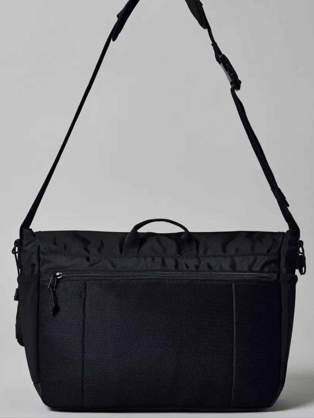NEW BALANCE | Athletics Messenger Bag